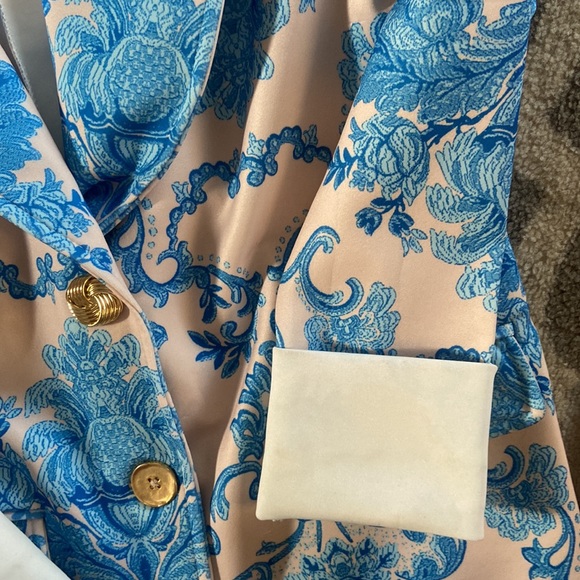 Coat - Picture 4 of 4